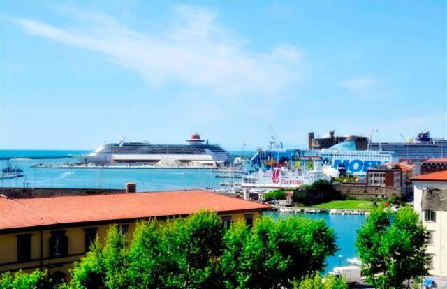Hotel Boston Livorno Eksteriør bilde