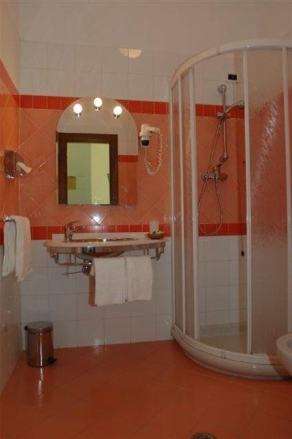 Hotel Boston Livorno Eksteriør bilde